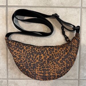 Universal Thread Leopard Print Crossbody Bag